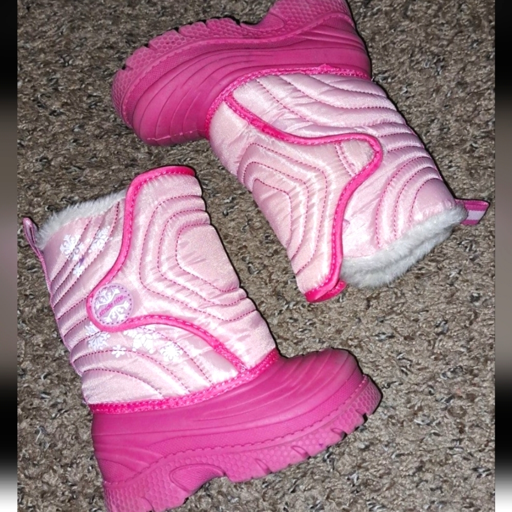 Stride Rite Girl's Size 7 Pink Velcro Snow Boots